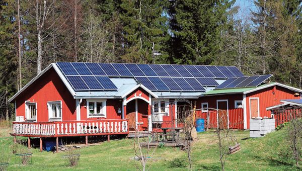 Hybridilämmitys talo